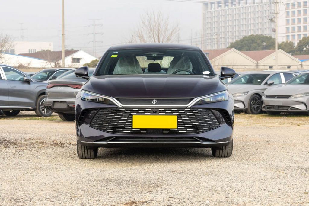 8.98万元起 | 限非智驾版,比亚迪秦L DM 8.98万元起 | 限非智驾版,比亚迪秦L DM