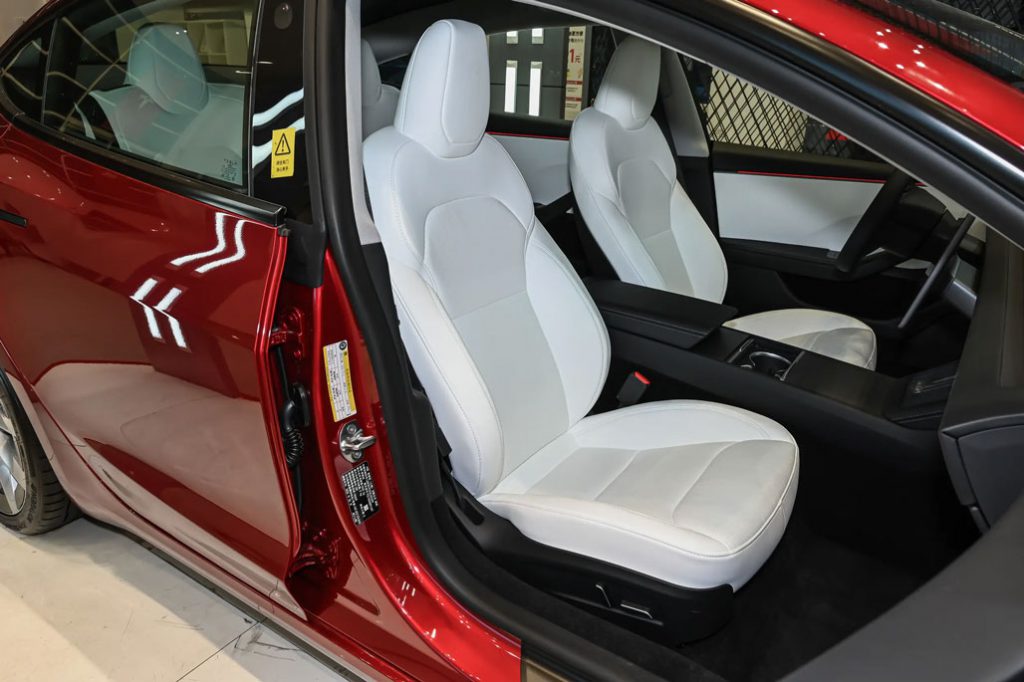特斯拉Model 3:极简主义的「带电武士」,如何改写30万级电动规则? 特斯拉Model 3:极简主义的「带电武士」,如何改写30万级电动规则?