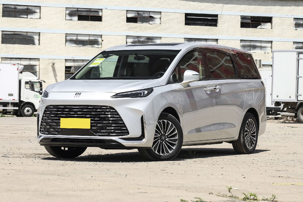 别克GL8 PHEV——混动重构MPV王者新秩序