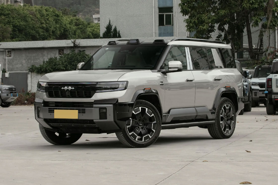 豹力觉醒 方程豹豹8重新定义豪华硬派SUV