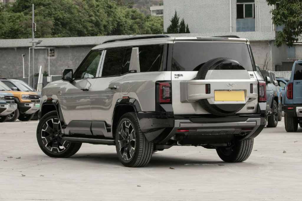 豹力觉醒 方程豹豹8重新定义豪华硬派SUV 豹力觉醒 方程豹豹8重新定义豪华硬派SUV