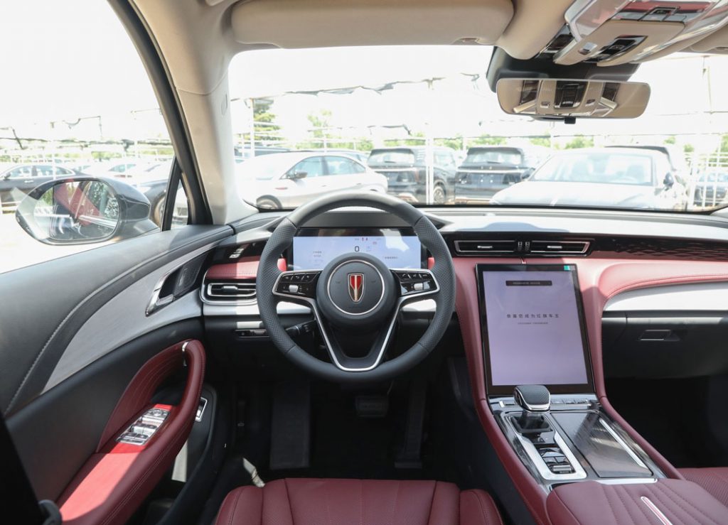 红旗H5 PHEV:重塑豪华混动轿车的「新国潮标杆」 红旗H5 PHEV:重塑豪华混动轿车的「新国潮标杆」