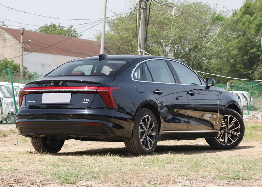 红旗H5 PHEV:重塑豪华混动轿车的「新国潮标杆」 红旗H5 PHEV:重塑豪华混动轿车的「新国潮标杆」