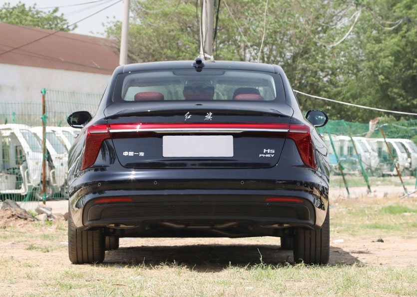 红旗H5 PHEV:重塑豪华混动轿车的「新国潮标杆」 红旗H5 PHEV:重塑豪华混动轿车的「新国潮标杆」