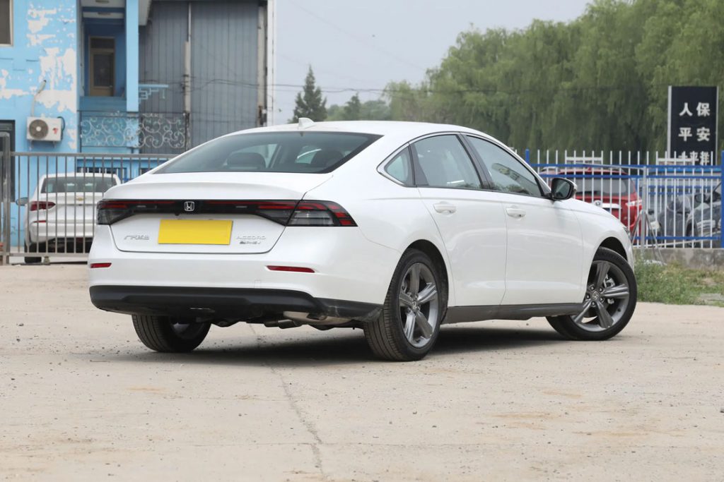 雅阁e:PHEV:混动技术的终极进化,定义B级轿车新标杆 雅阁e:PHEV:混动技术的终极进化,定义B级轿车新标杆