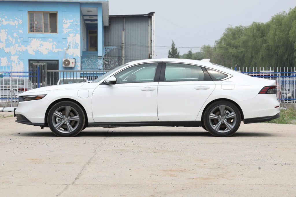 雅阁e:PHEV:混动技术的终极进化,定义B级轿车新标杆 雅阁e:PHEV:混动技术的终极进化,定义B级轿车新标杆