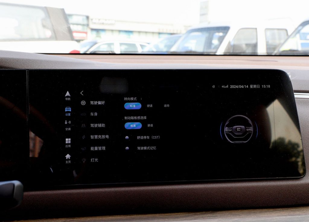 赛力斯蓝电E5:13万级混动SUV的「空间魔术师」与「成本杀手」 赛力斯蓝电E5:13万级混动SUV的「空间魔术师」与「成本杀手」