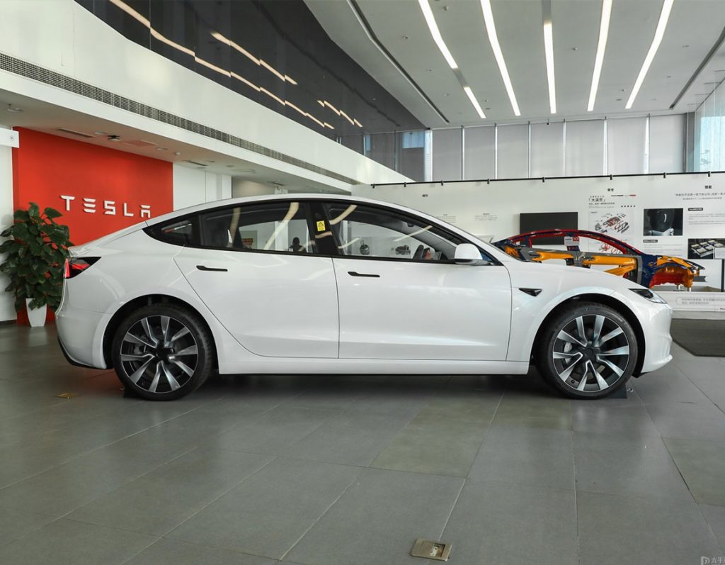 特斯拉Model 3 电动时代的六边形战士，是标杆还是情怀？