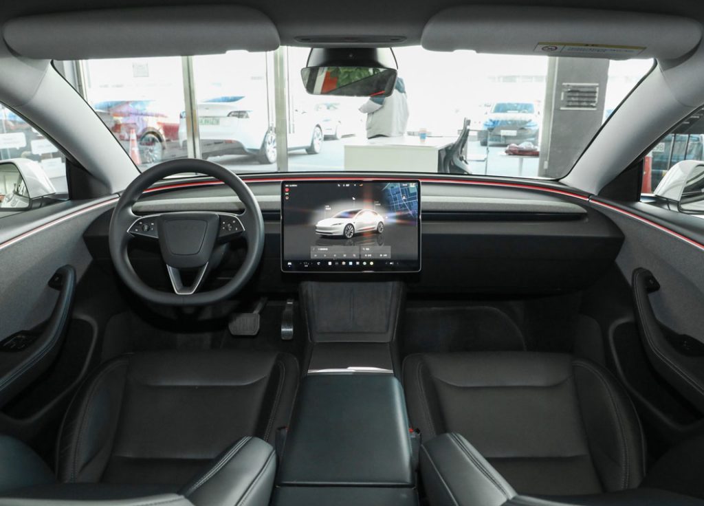 特斯拉Model 3 电动时代的六边形战士，是标杆还是情怀？
