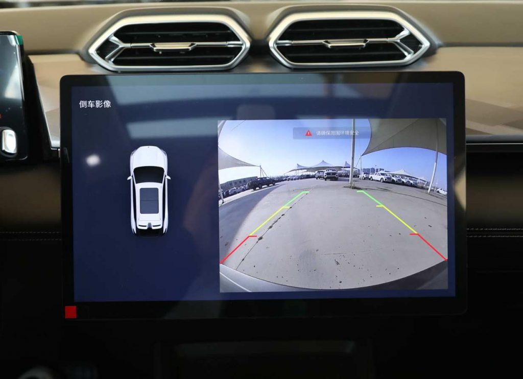 东风风神2025款皓瀚：6.49万起的混动SUV，颠覆传统燃油车市场