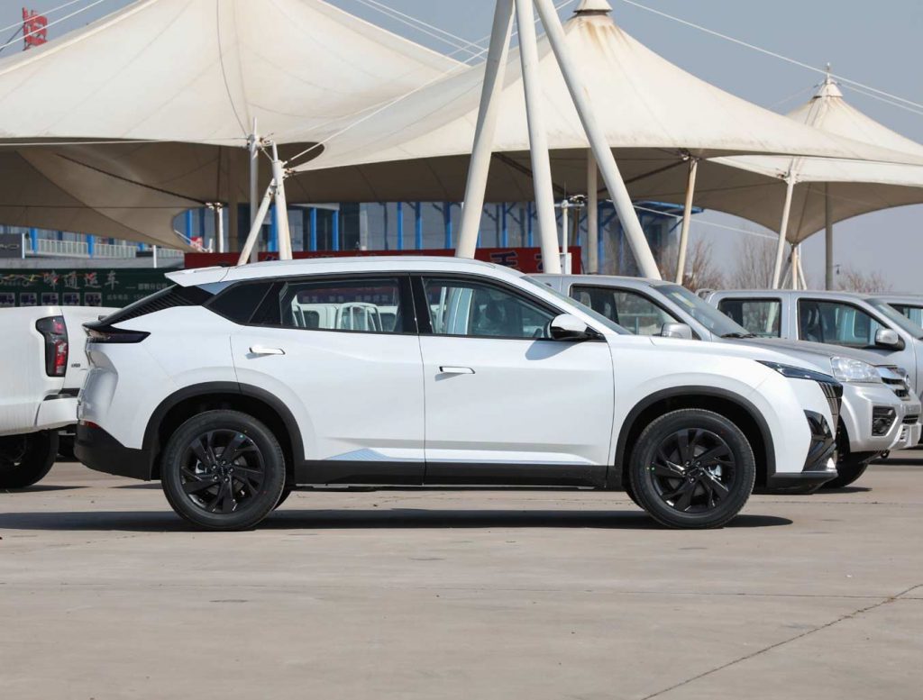 东风风神2025款皓瀚：6.49万起的混动SUV，颠覆传统燃油车市场