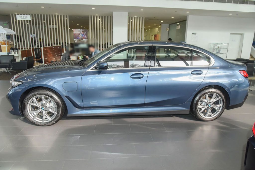 BMW i3: Can the 'German luxury' of the electric age still define the benchmark? BMW i3: Can the 'German luxury' of the electric age still define the benchmark?