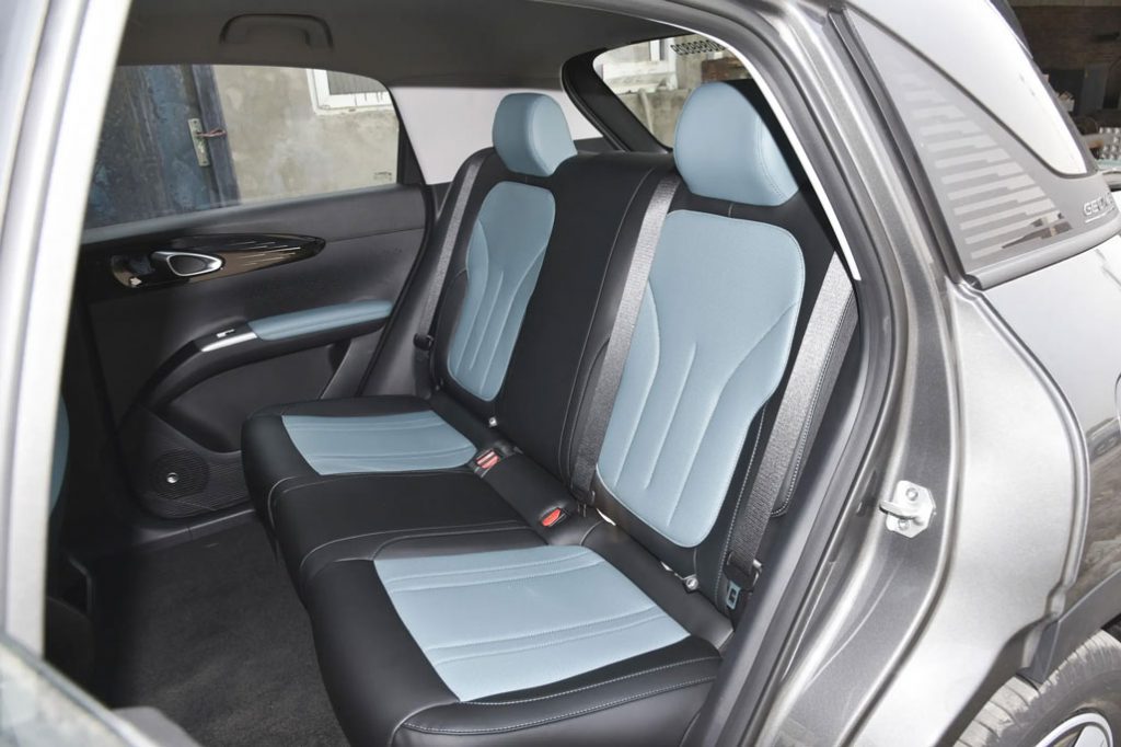 Geely wishes to add innocent blue and starry gray Geely wishes to add innocent blue and starry gray