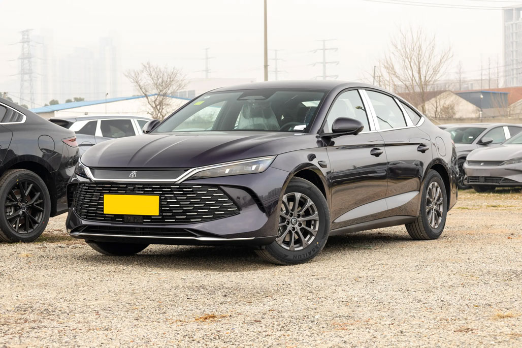 BYD Qin L DM non intelligent driving version