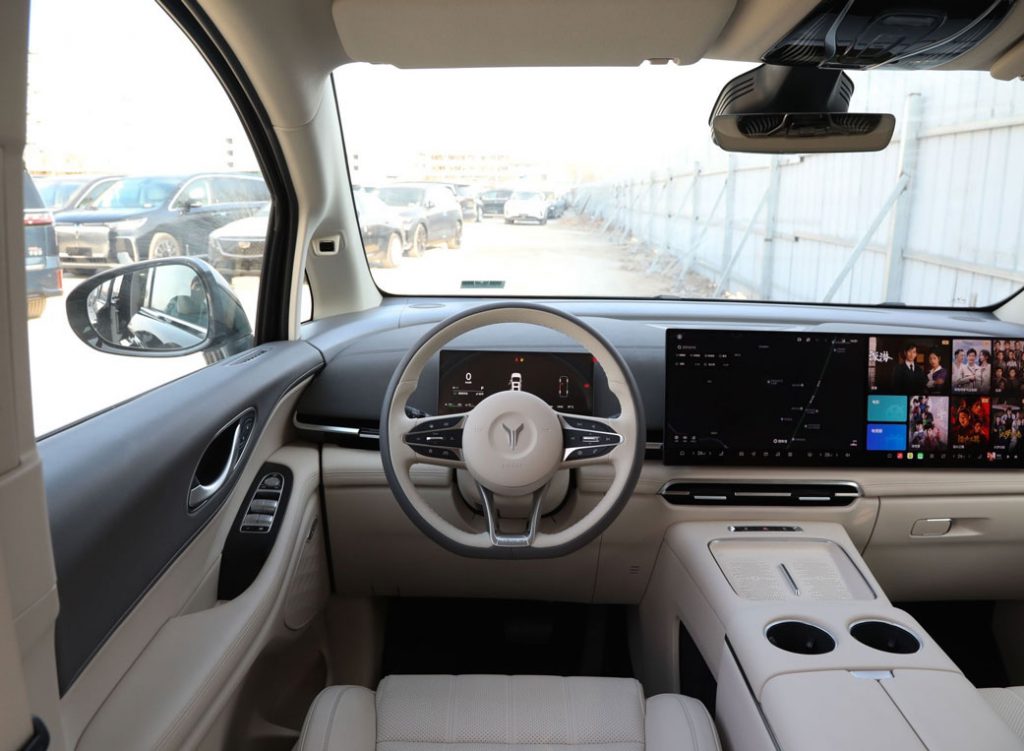 VOYAH Dreamer MPV Review: Redefining Electric Luxury for Modern Families VOYAH Dreamer MPV Review: Redefining Electric Luxury for Modern Families