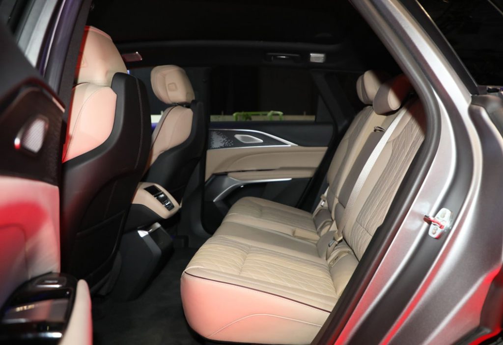 Cadillac LYRIQ – The Digital Renaissance of American Luxury Cadillac LYRIQ – The Digital Renaissance of American Luxury