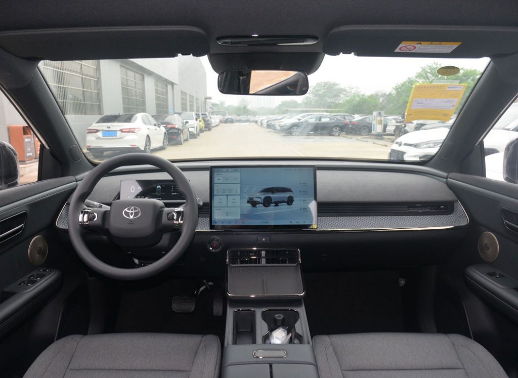 Aion LX Plus - Redefining Intelligent Luxury in EV SUVs Aion LX Plus - Redefining Intelligent Luxury in EV SUVs