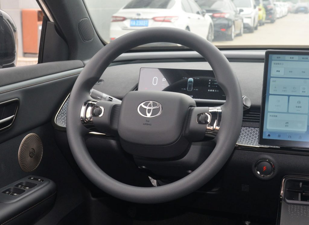 Aion LX Plus - Redefining Intelligent Luxury in EV SUVs Aion LX Plus - Redefining Intelligent Luxury in EV SUVs