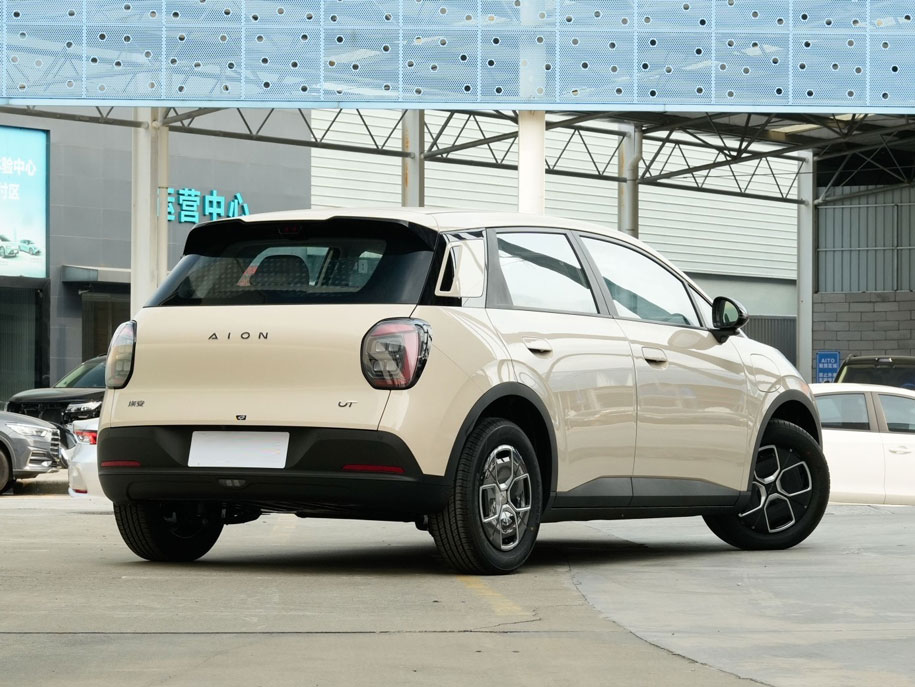 AION UT Review: Redefining Compact Electric Mobility AION UT Review: Redefining Compact Electric Mobility