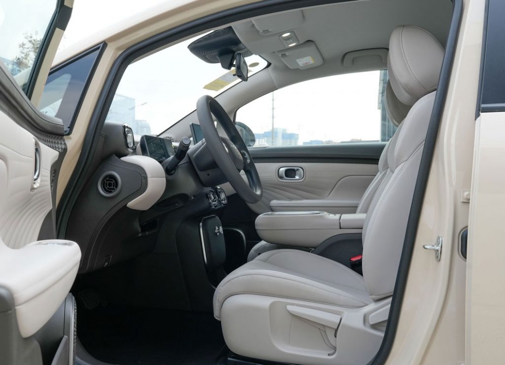 AION UT Review: Redefining Compact Electric Mobility AION UT Review: Redefining Compact Electric Mobility