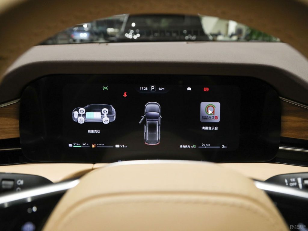 AITO M7 - The Tech Powerhouse Redefining Smart SUVs AITO M7 - The Tech Powerhouse Redefining Smart SUVs