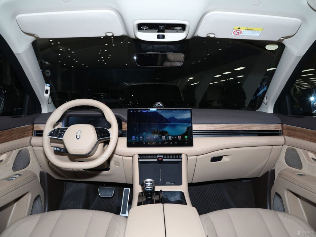 AITO M7 - The Tech Powerhouse Redefining Smart SUVs AITO M7 - The Tech Powerhouse Redefining Smart SUVs