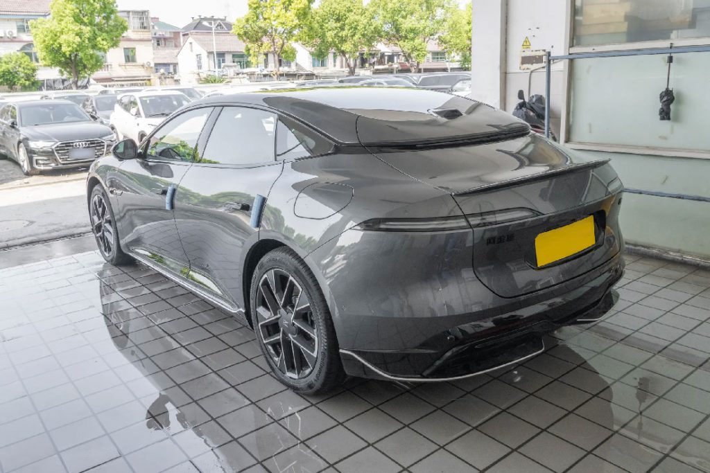 Avatr 06 — Huawei-Powered Tech Sedan Redefining the Mid-size EV Segment Avatr 06 — Huawei-Powered Tech Sedan Redefining the Mid-size EV Segment
