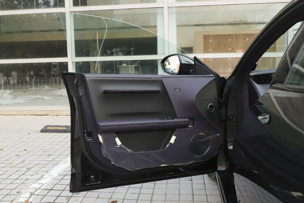 Avatr 06 — Huawei-Powered Tech Sedan Redefining the Mid-size EV Segment Avatr 06 — Huawei-Powered Tech Sedan Redefining the Mid-size EV Segment