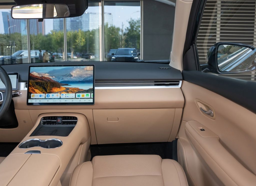 Blue E5 Plus Review: A Game-Changer in the Affordable Extended-Range EV Market Blue E5 Plus Review: A Game-Changer in the Affordable Extended-Range EV Market