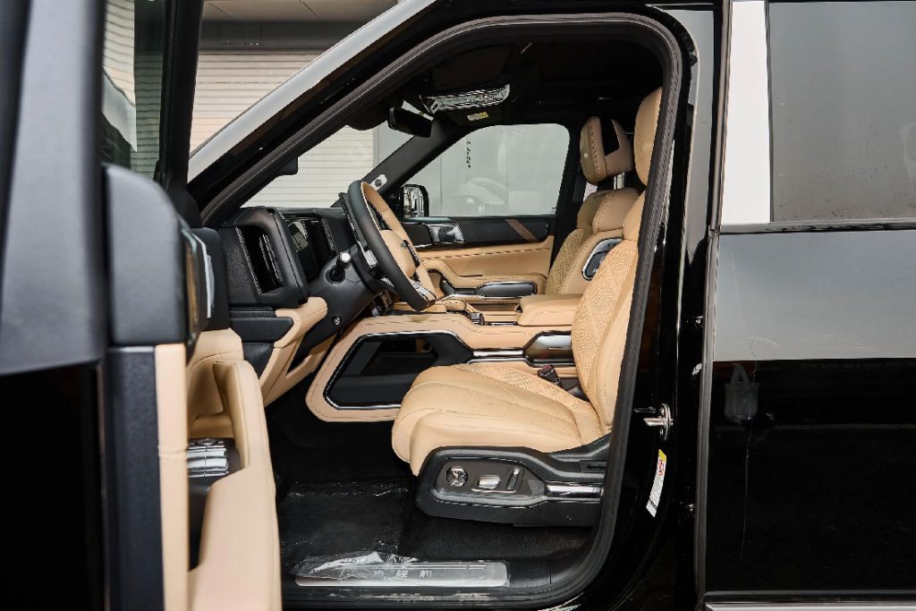 BYD FANGCHENGBAO Leopard 8: The Game Changer in Luxury Off-Road BYD FANGCHENGBAO Leopard 8: The Game Changer in Luxury Off-Road