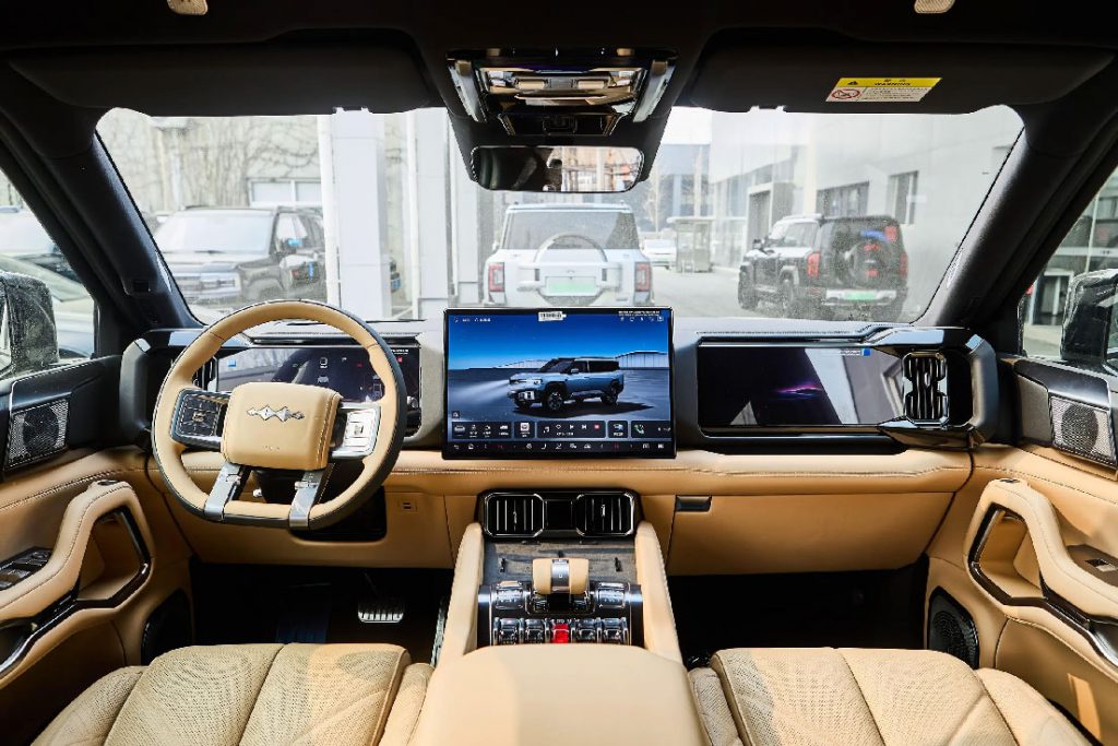 BYD FANGCHENGBAO Leopard 8: The Game Changer in Luxury Off-Road BYD FANGCHENGBAO Leopard 8: The Game Changer in Luxury Off-Road