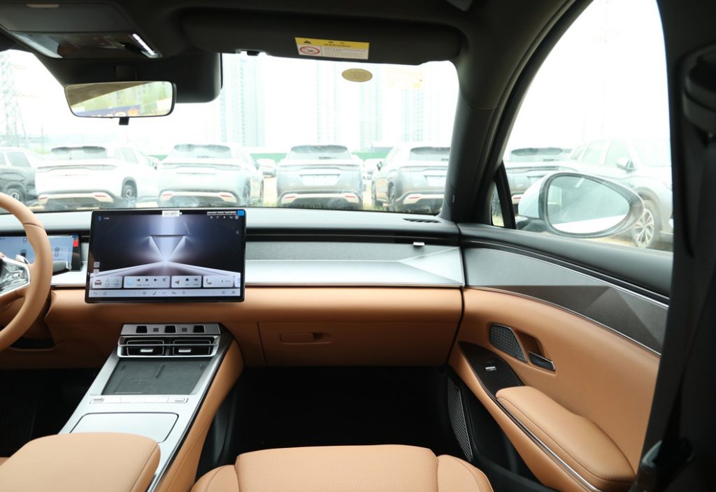 BYD Han L - The New Definition of Oriental Luxury BYD Han L - The New Definition of Oriental Luxury