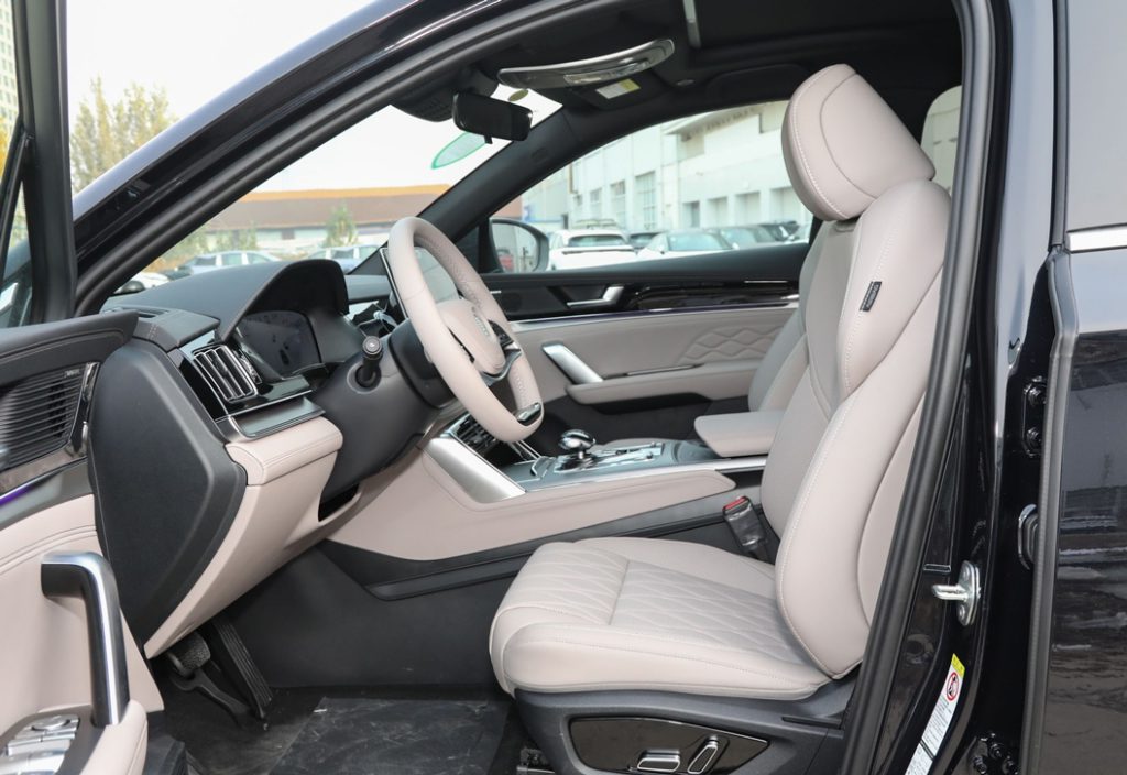 BYD Tang EV - Redefining the Three-Row Luxury SUV BYD Tang EV - Redefining the Three-Row Luxury SUV