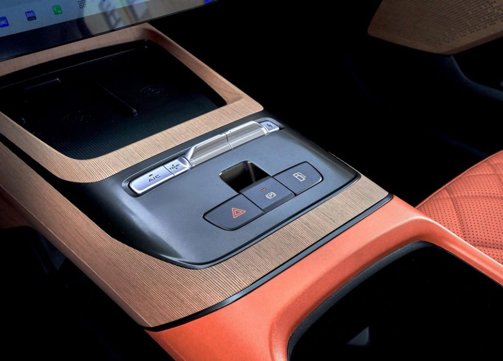 Changan Eado EV 2025 – The Pragmatist's Electrification Benchmark Changan Eado EV 2025 – The Pragmatist's Electrification Benchmark