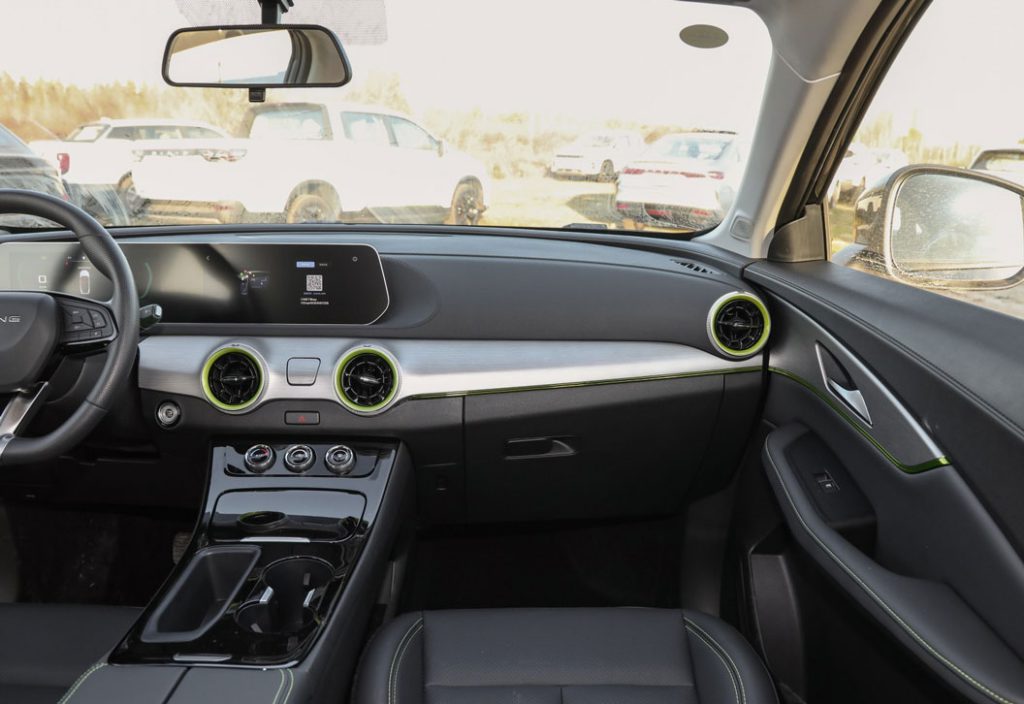 Dongfeng Forthing Thunder – Budget EV with Safety Edge Dongfeng Forthing Thunder – Budget EV with Safety Edge