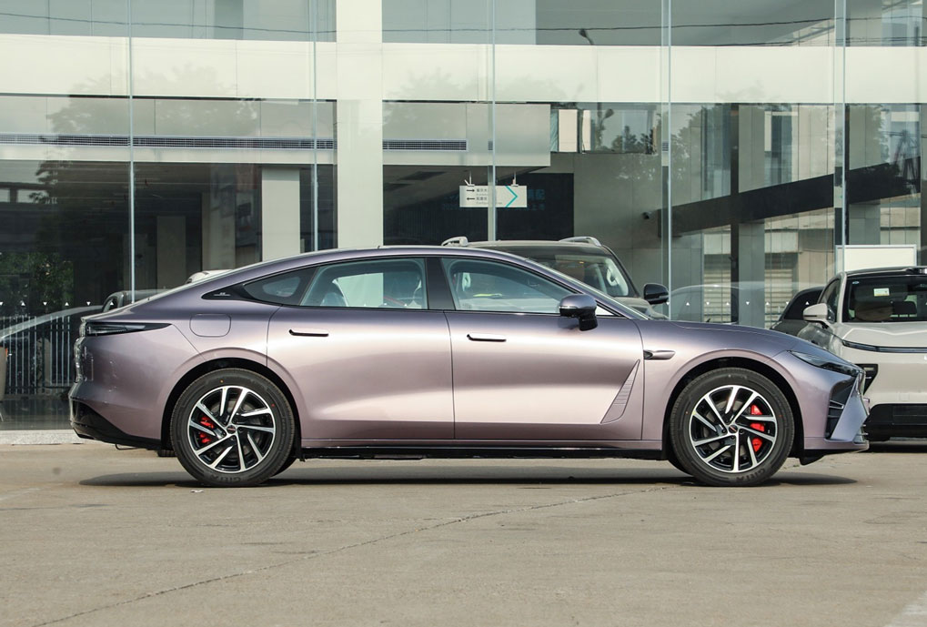 Exeed Sterra ES – When German Precision Meets Oriental Philosophy Exeed Sterra ES – When German Precision Meets Oriental Philosophy