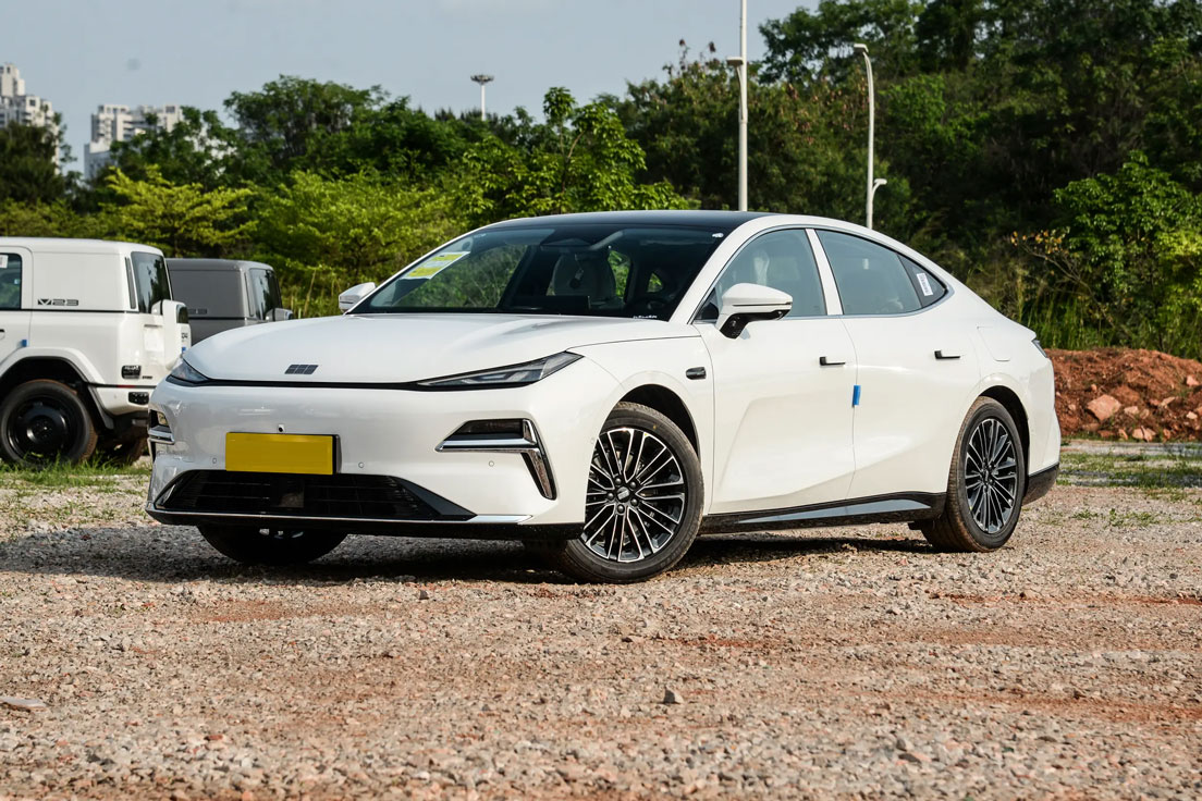 galaxy-stellar-8-rewriting-the-code-of-electric-grand-touring