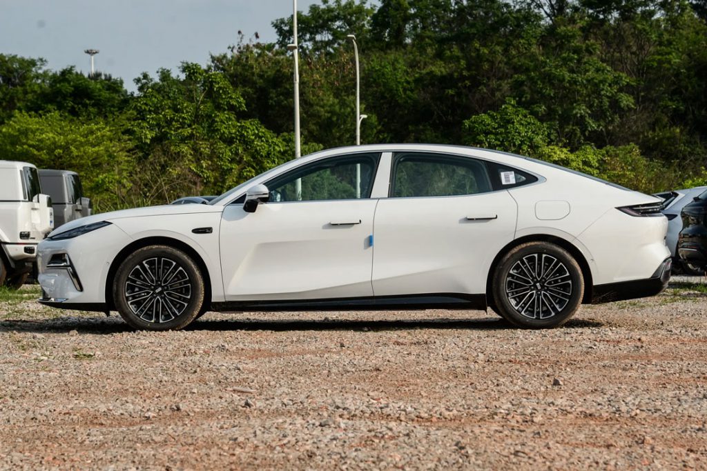 Galaxy Stellar 8 – Rewriting the Code of Electric Grand Touring Galaxy Stellar 8 – Rewriting the Code of Electric Grand Touring