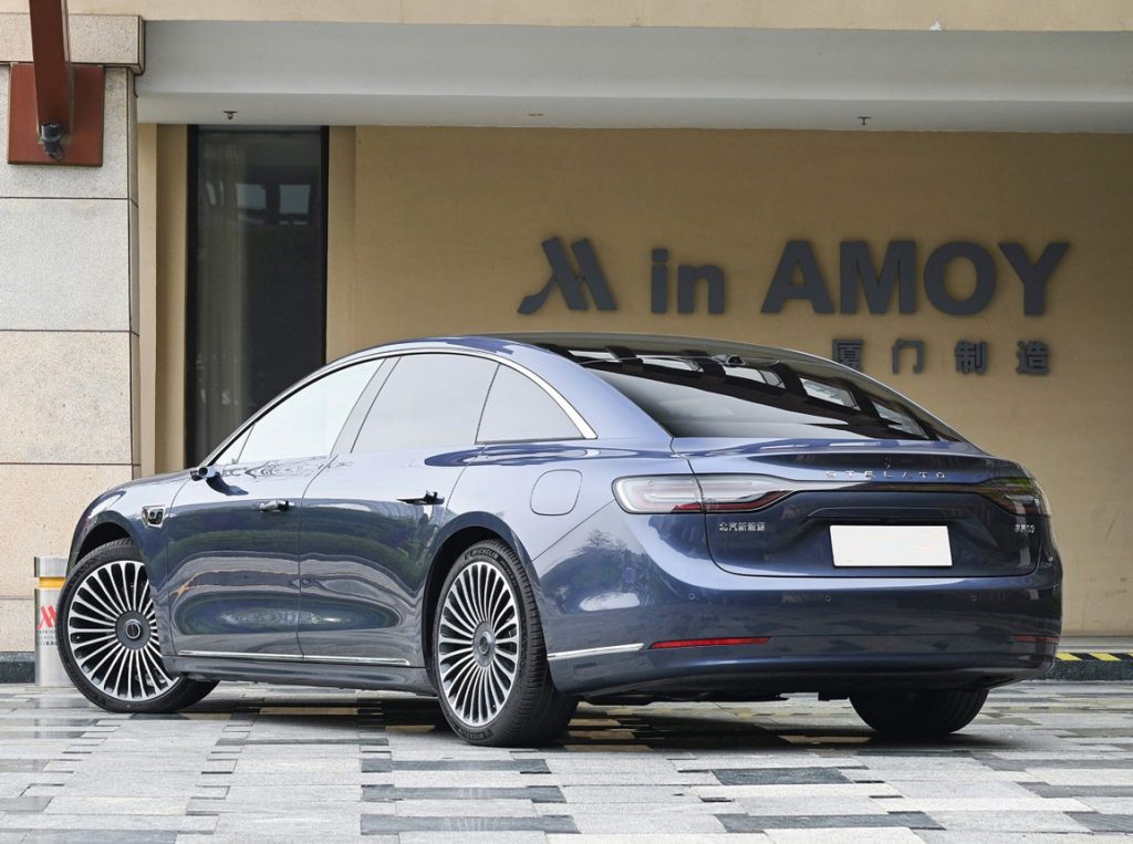 HJ S9 - The Epitome of Chinese Intelligent Luxury Sedan HJ S9 - The Epitome of Chinese Intelligent Luxury Sedan