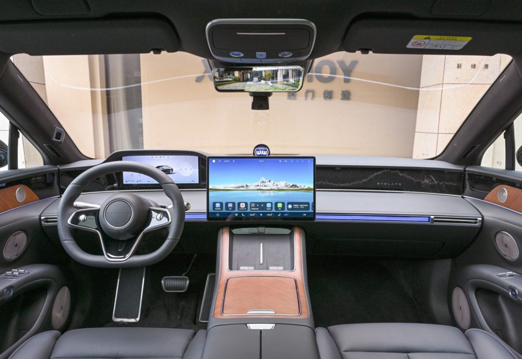 HJ S9 - The Epitome of Chinese Intelligent Luxury Sedan HJ S9 - The Epitome of Chinese Intelligent Luxury Sedan
