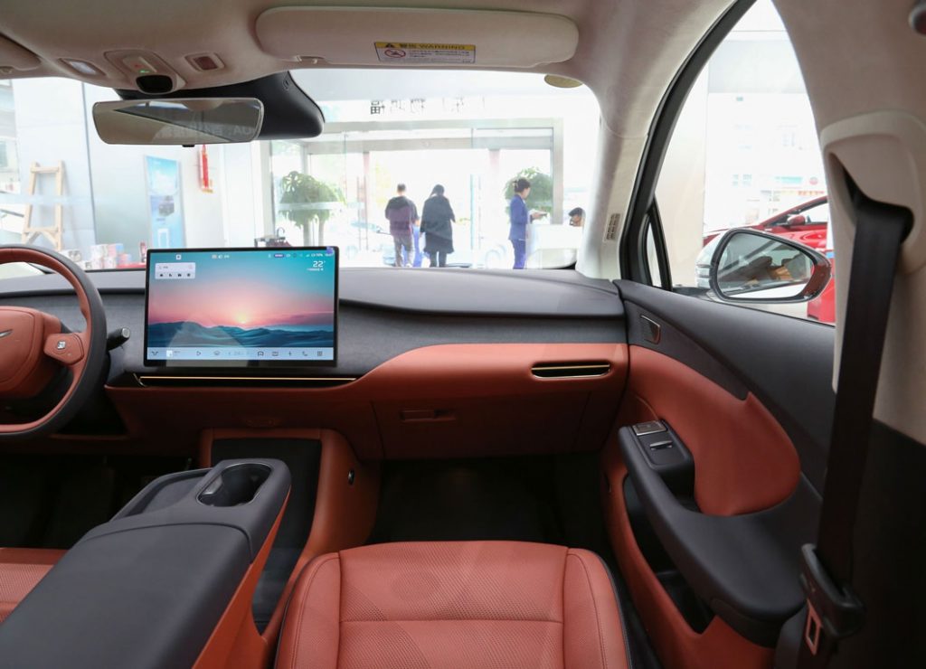 Hongqi Tiangong 05 2025 — Where Imperial Heritage Meets Quantum Computing Hongqi Tiangong 05 2025 — Where Imperial Heritage Meets Quantum Computing
