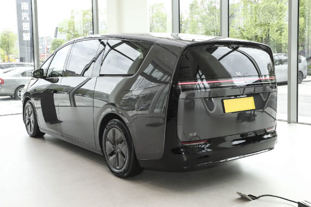 Li Auto MEGA – Redefining Luxury Mobility Li Auto MEGA – Redefining Luxury Mobility