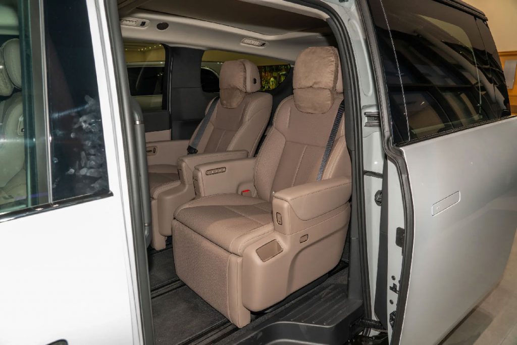 Li Auto MEGA – Redefining Luxury Mobility Li Auto MEGA – Redefining Luxury Mobility