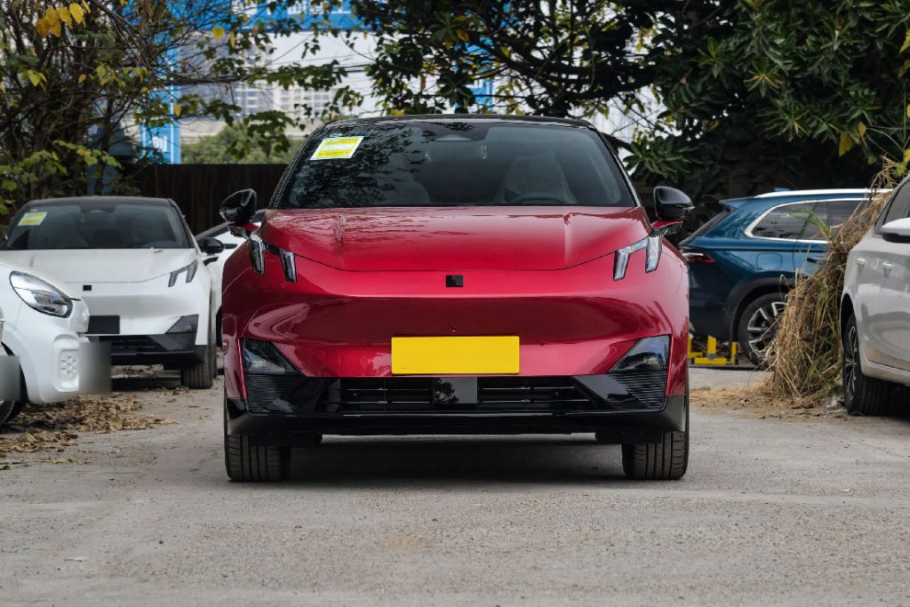 Lynk & Co Z20 – Electrified Urban Rebel Lynk & Co Z20 – Electrified Urban Rebel