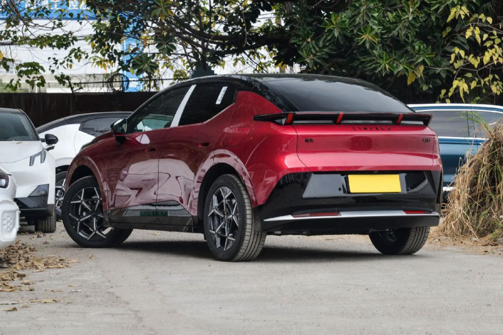 Lynk & Co Z20 – Electrified Urban Rebel Lynk & Co Z20 – Electrified Urban Rebel