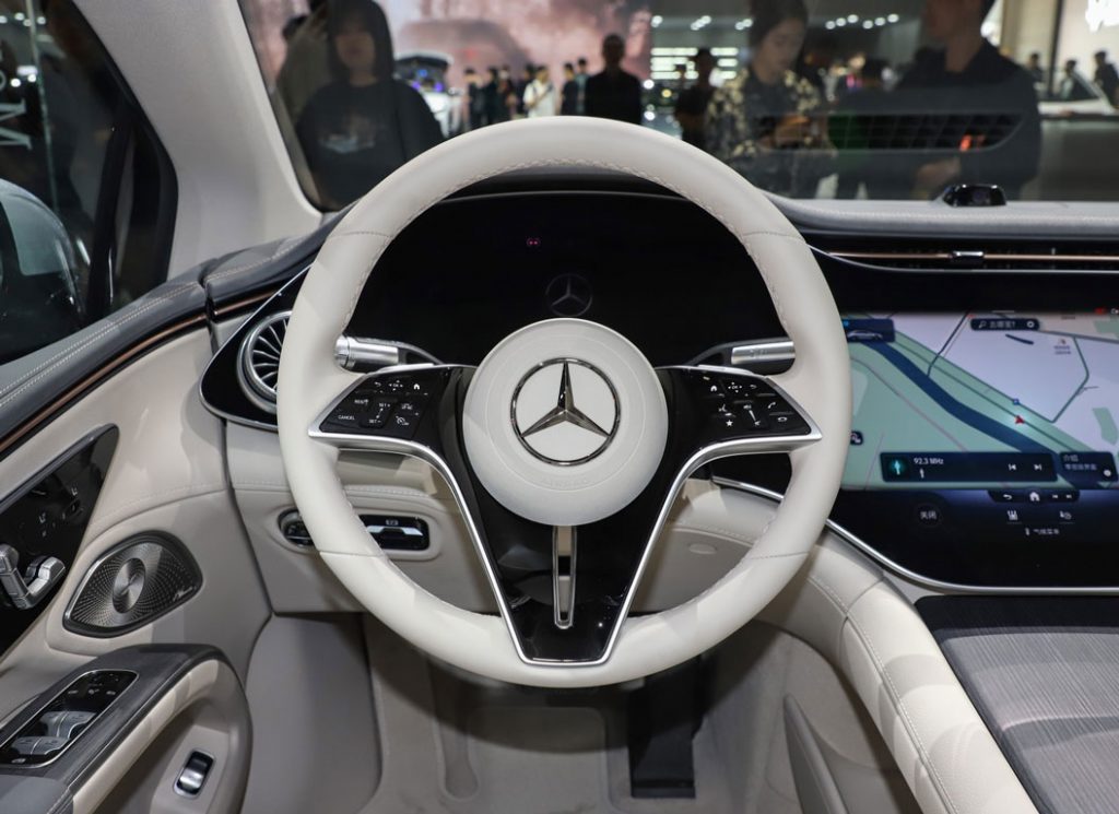 Mercedes-Benz EQS — Rewriting the Rules of Electric Opulence Mercedes-Benz EQS — Rewriting the Rules of Electric Opulence