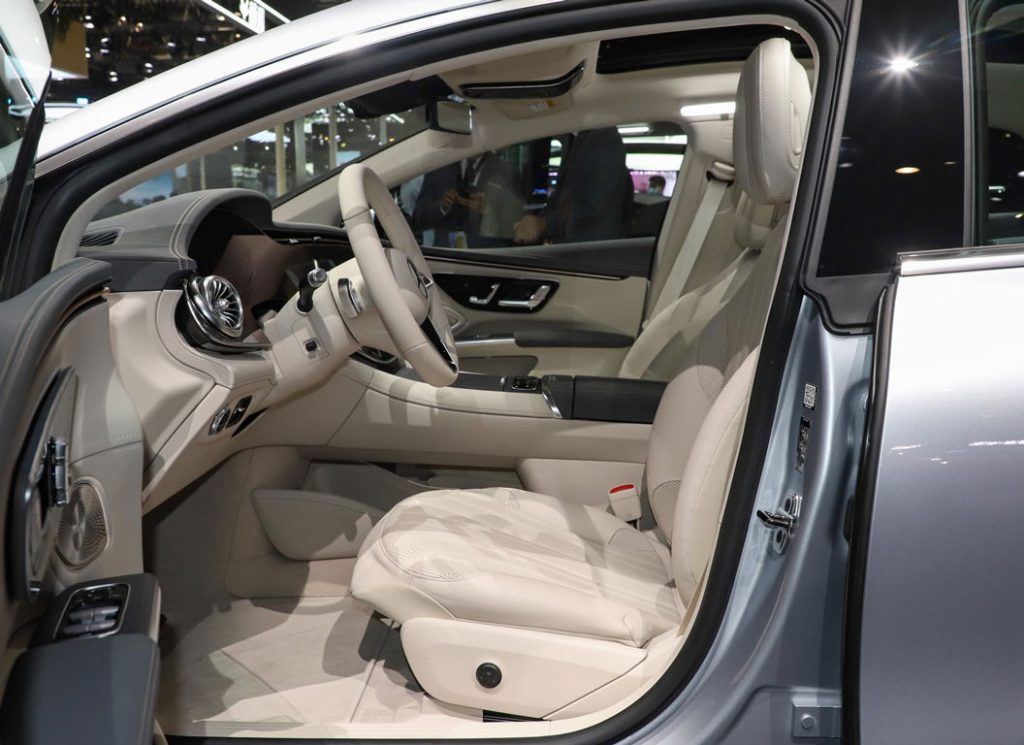 Mercedes-Benz EQS — Rewriting the Rules of Electric Opulence Mercedes-Benz EQS — Rewriting the Rules of Electric Opulence