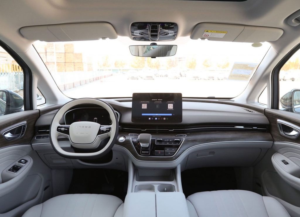 Roewe iMAX8 – Redefining the Smart Lounge on Wheels Roewe iMAX8 – Redefining the Smart Lounge on Wheels
