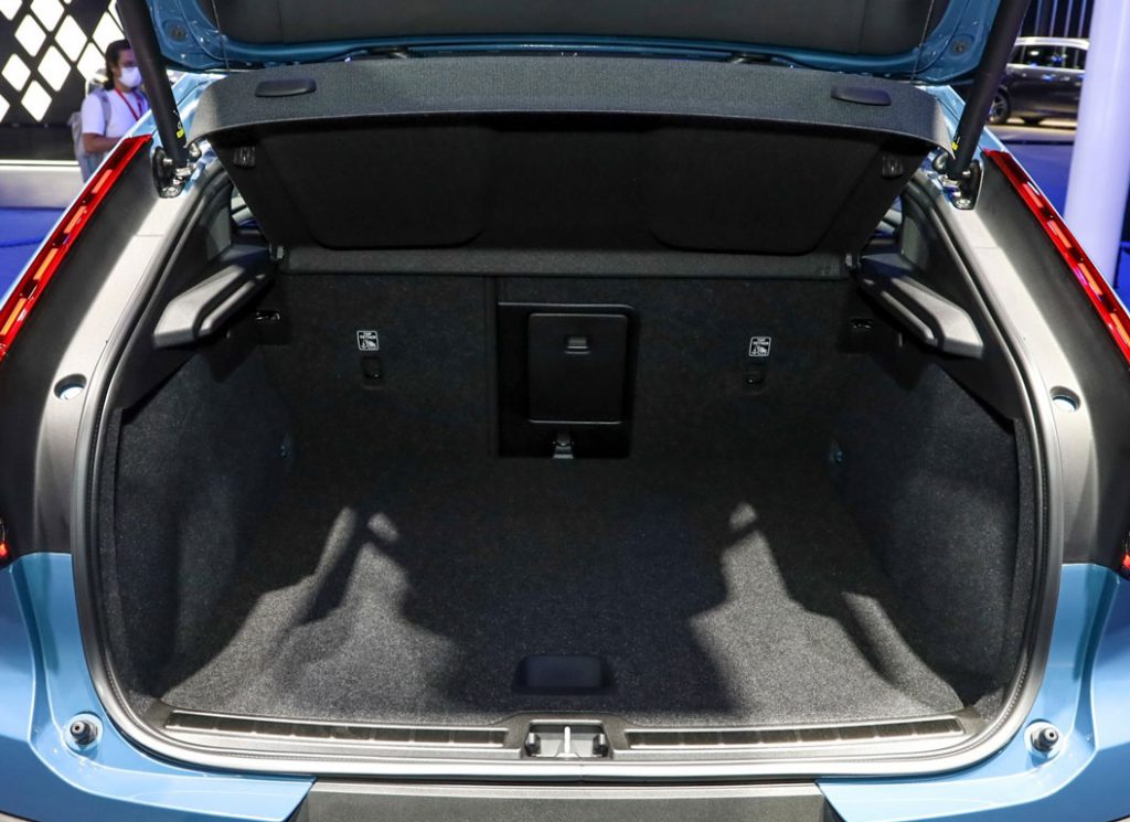 Volvo C40 – Scandinavian Sustainability Redefined