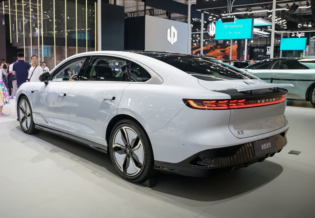 VOYAH Dreamer — Redefining Luxury EV with Eastern Futurism VOYAH Dreamer — Redefining Luxury EV with Eastern Futurism